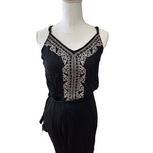 Knox Rose embroidered Crinkle Maxi Dress black white M